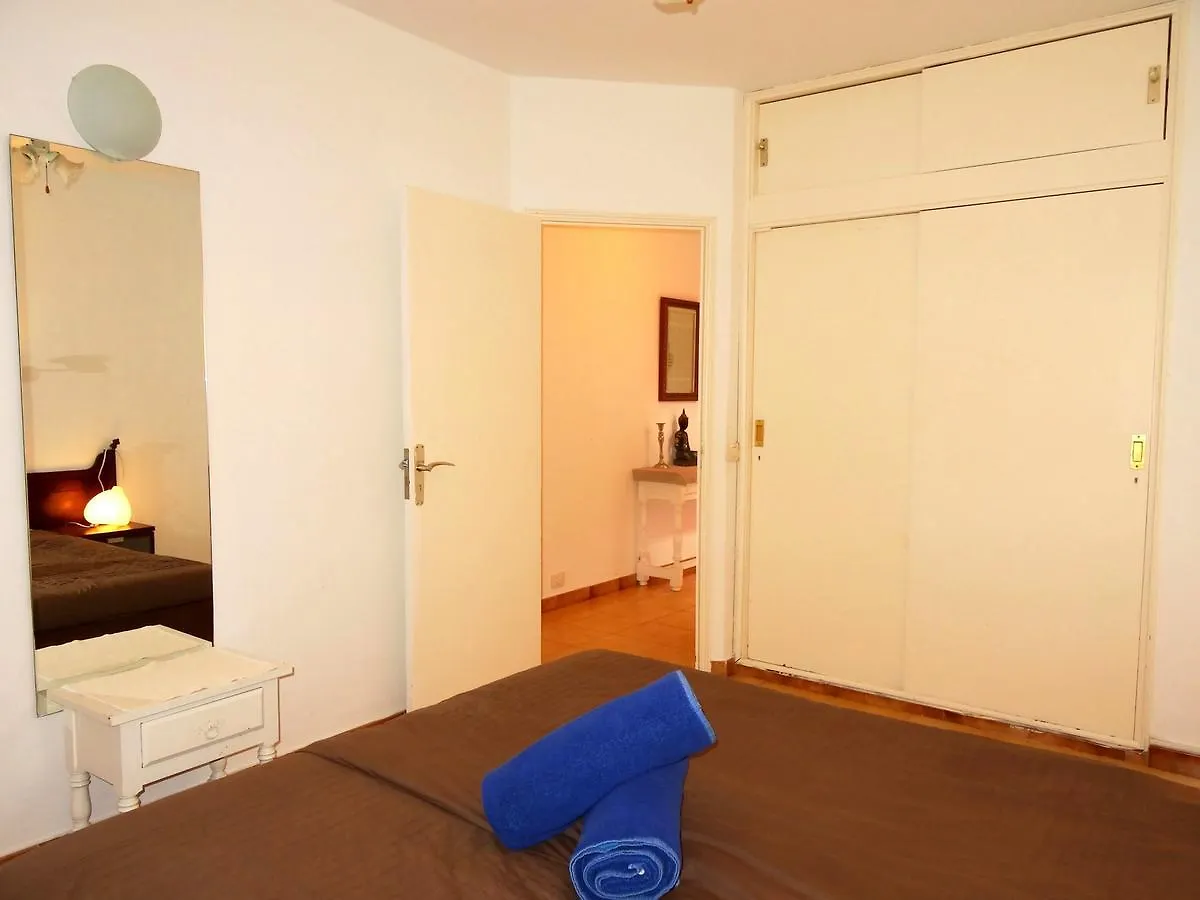 Beach Front Oasis Apartment Tias