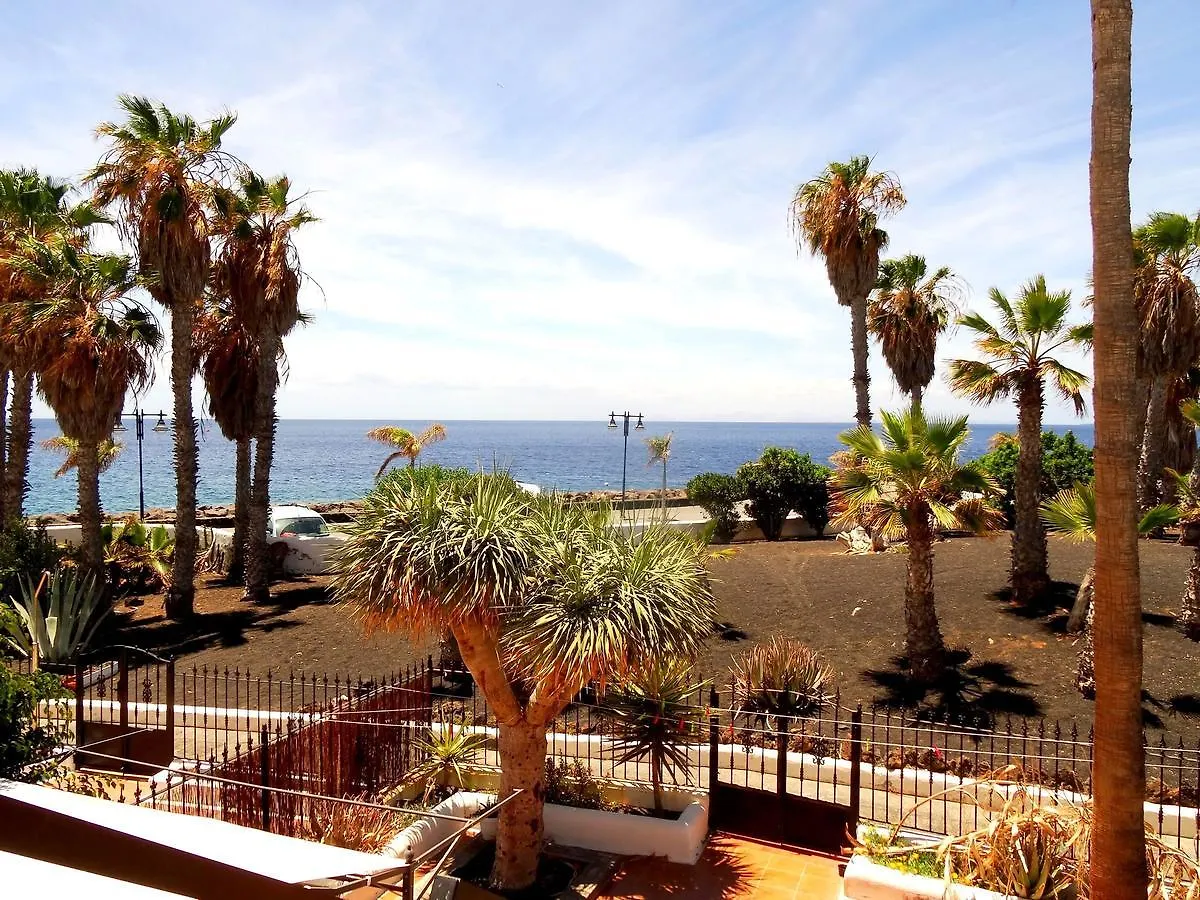Beach Front Oasis Apartment Tias