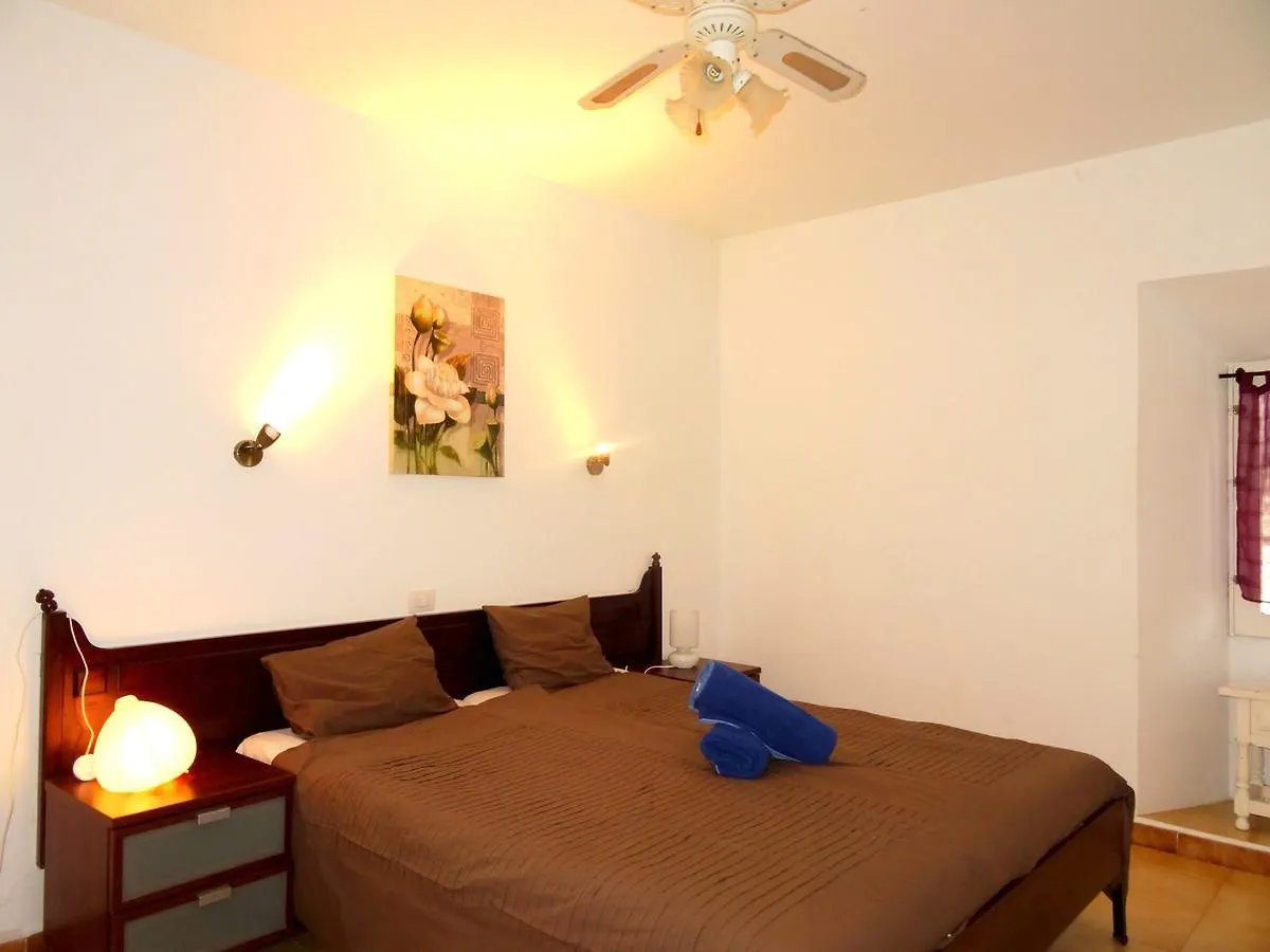 Beach Front Oasis Apartment Tias